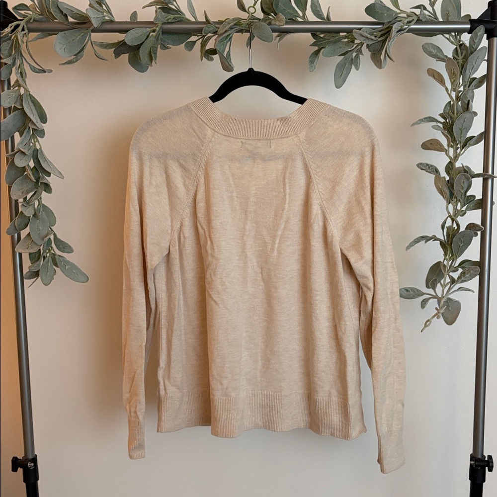 Banana Republic sweater - Picture 4 of 4